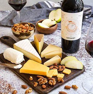 lifestyle-cheese-board-red-blend